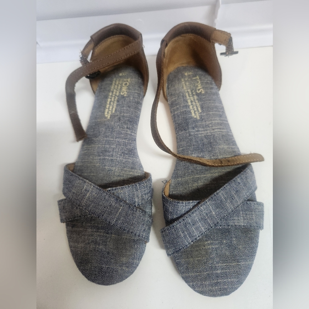 TOMS Women's Blue and Brown Strappy Sandals